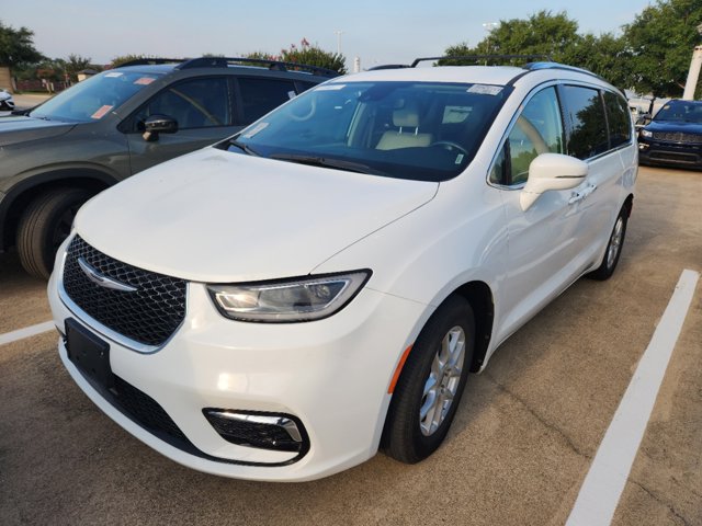 2021 Chrysler Pacifica Touring L 3