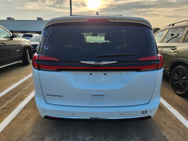 2021 Chrysler Pacifica Touring L 5