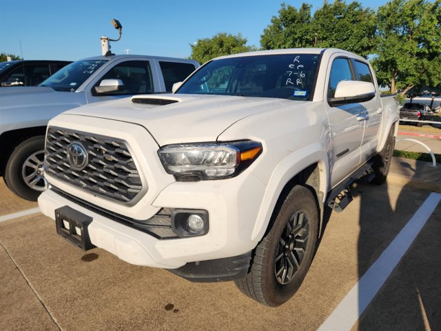 2021 Toyota Tacoma 4WD TRD Sport 2