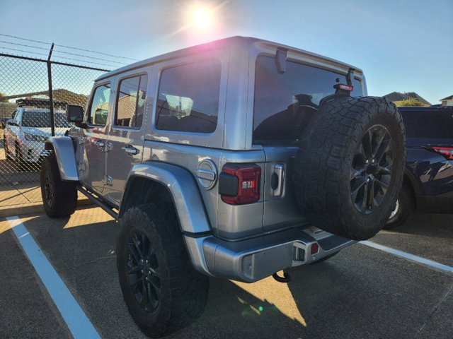 2021 Jeep Wrangler Unlimited Sahara High Altitude 6