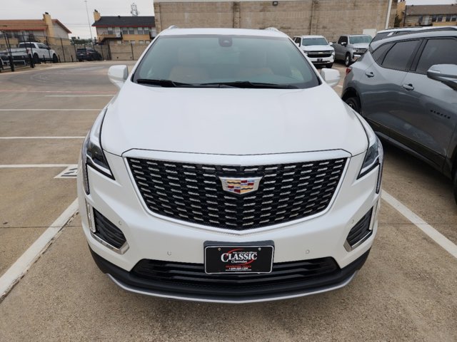 2021 Cadillac XT5 FWD Premium Luxury 2