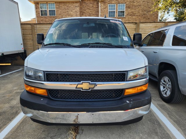 2022 Chevrolet Express Cargo Van Work Van 2