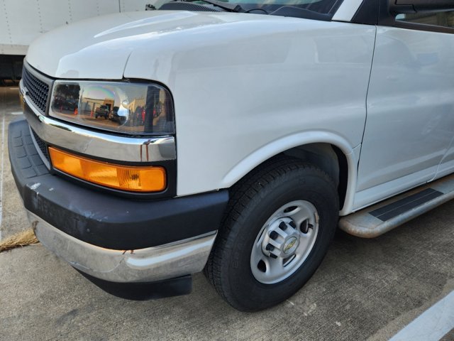 2022 Chevrolet Express Cargo Van Work Van 8