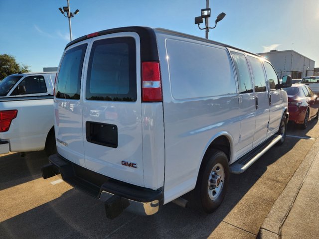 2022 GMC Savana Cargo Van Work Van 4