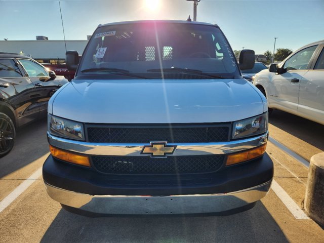 2022 Chevrolet Express Cargo Van Work Van 2