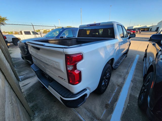 2022 Chevrolet Silverado 1500 RST 4