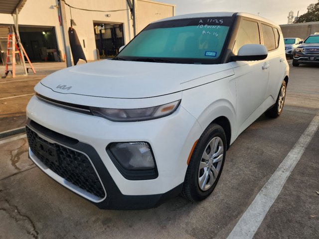 2022 Kia Soul LX 2