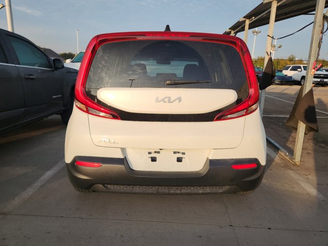 2022 Kia Soul LX 4