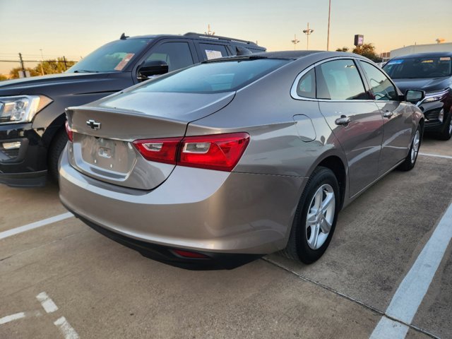 2022 Chevrolet Malibu LS 3