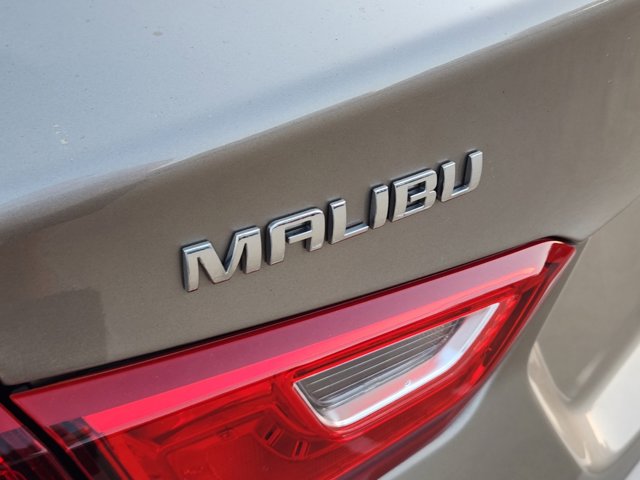 2022 Chevrolet Malibu LS 8