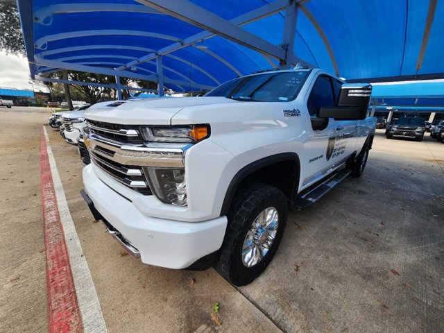 2022 Chevrolet Silverado 3500HD High Country 2