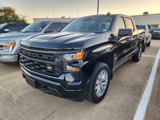 2022 Chevrolet Silverado 1500 Custom 3