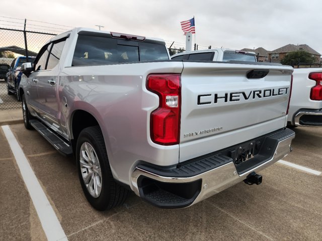 2022 Chevrolet Silverado 1500 LTZ 3