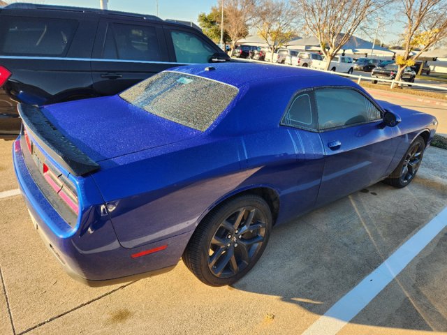 2022 Dodge Challenger SXT 3