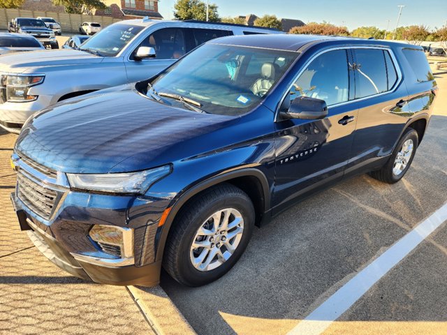 2022 Chevrolet Traverse LS 2