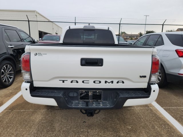 2022 Toyota Tacoma 4WD TRD Off Road 5