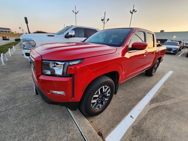 2022 Nissan Frontier SV 2