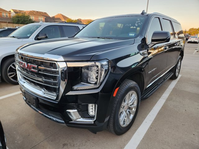 2022 GMC Yukon XL SLT 2