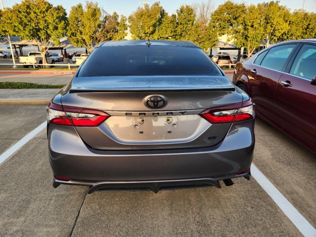 2022 Toyota Camry SE 5