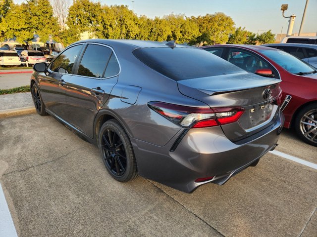 2022 Toyota Camry SE 6