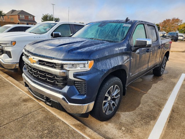 2022 Chevrolet Silverado 1500 LT 3