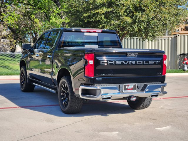 2022 Chevrolet Silverado 1500 LTZ 2