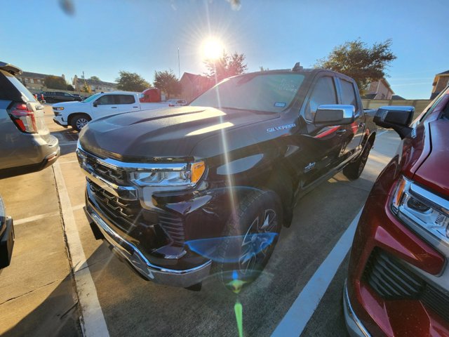 2022 Chevrolet Silverado 1500 LT 2