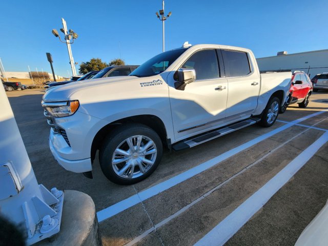 2022 Chevrolet Silverado 1500 High Country 2