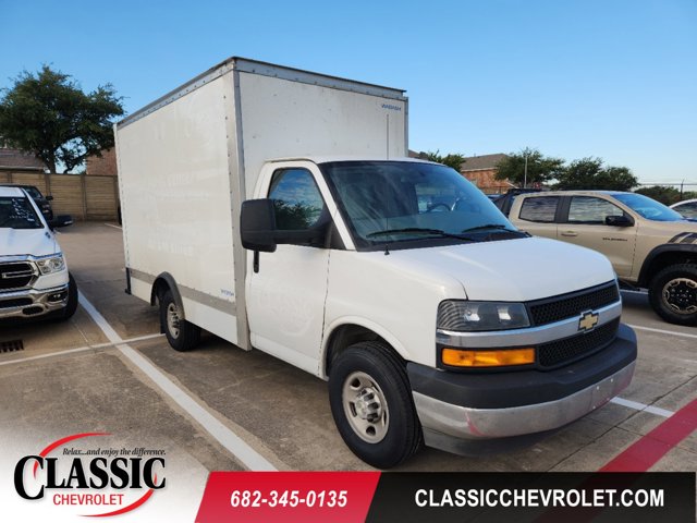 2023 Chevrolet Express Commercial Cutaway Work Van 1