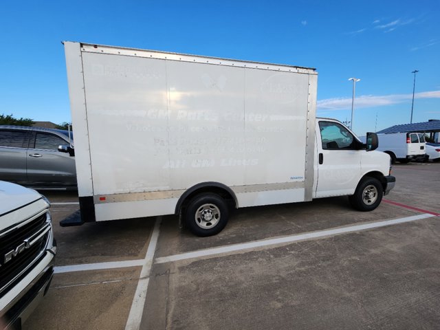 2023 Chevrolet Express Commercial Cutaway Work Van 5