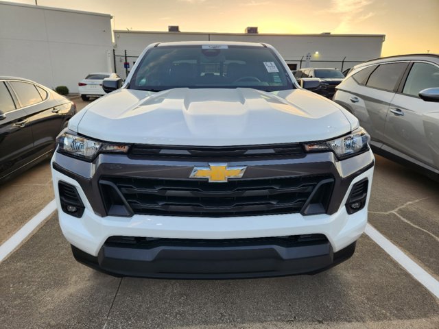 2023 Chevrolet Colorado 4WD LT 2