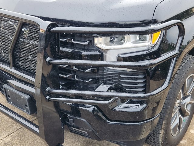 2023 Chevrolet Silverado 1500 RST 8