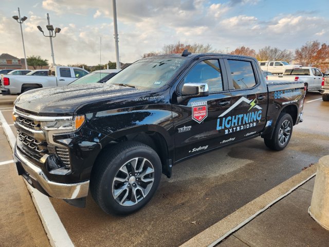 2023 Chevrolet Silverado 1500 LT 2