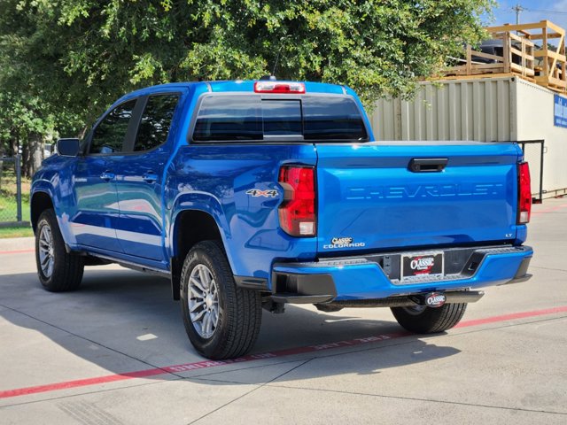 2023 Chevrolet Colorado 4WD LT 2