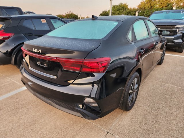 2023 Kia Forte LXS 4