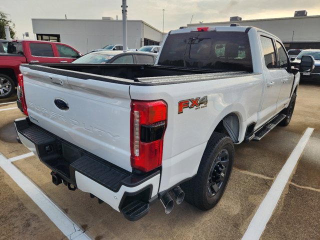 2023 Ford Super Duty F-250 SRW LARIAT 4