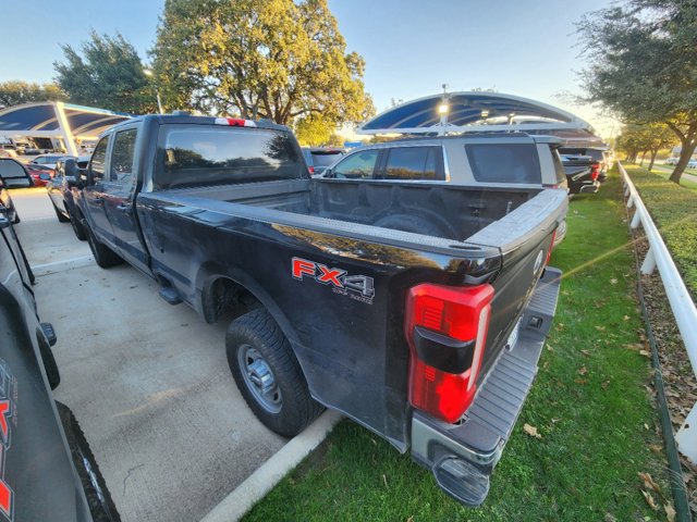 2023 Ford Super Duty F-250 SRW XL 3