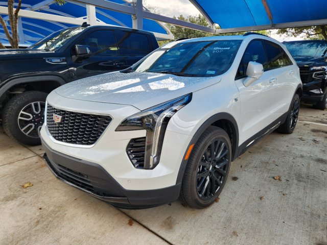 2023 Cadillac XT4 FWD Sport 2