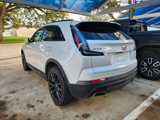 2023 Cadillac XT4 FWD Sport 3