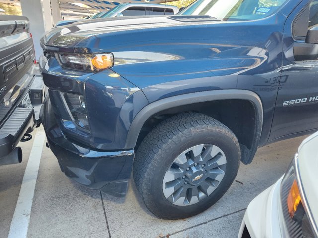 2023 Chevrolet Silverado 2500HD Custom 2