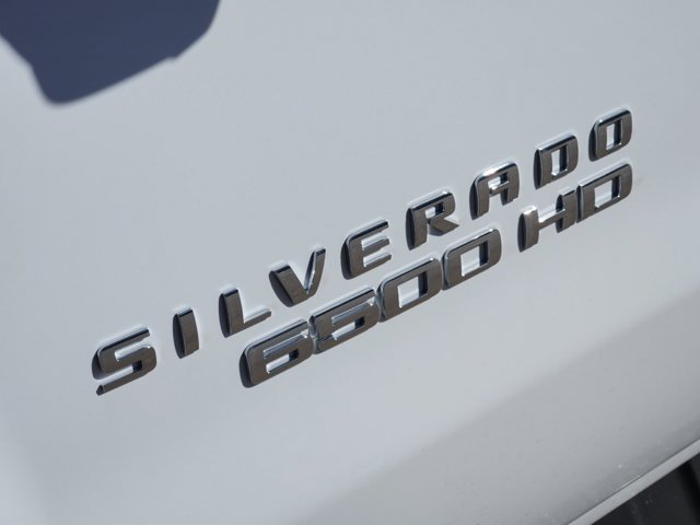2023 Chevrolet Silverado MD LT 6