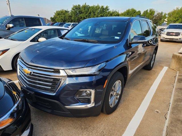 2023 Chevrolet Traverse LT Leather 2