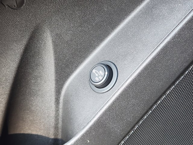 2023 Chevrolet Equinox RS 8
