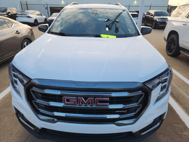 2023 GMC Terrain AT4 2