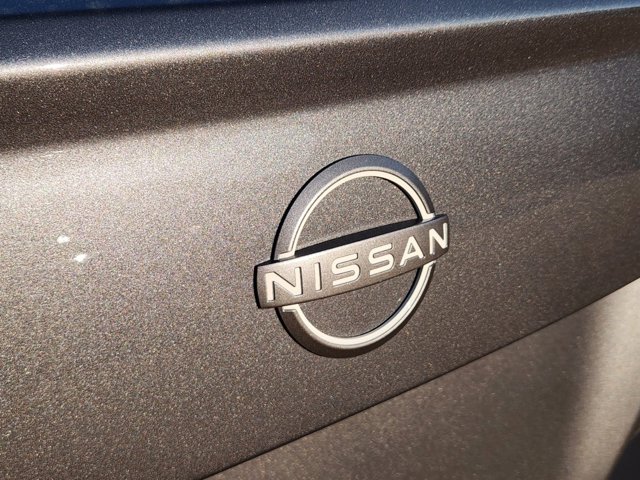 2023 Nissan Versa S 8