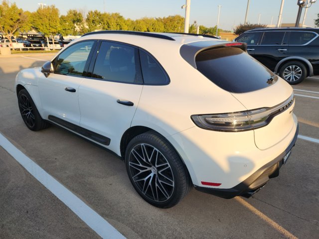 2023 Porsche Macan T 6