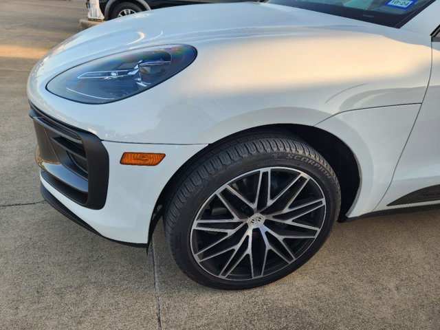 2023 Porsche Macan T 7