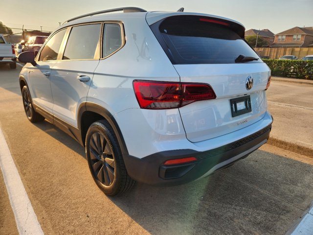 2023 Volkswagen Taos S 3