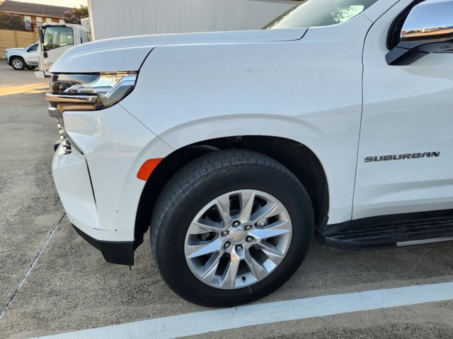 2023 Chevrolet Suburban Premier 8