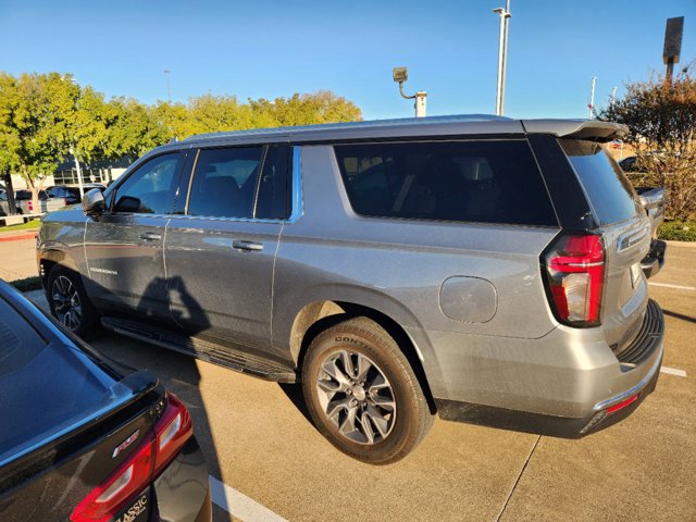 2023 Chevrolet Suburban LT 4